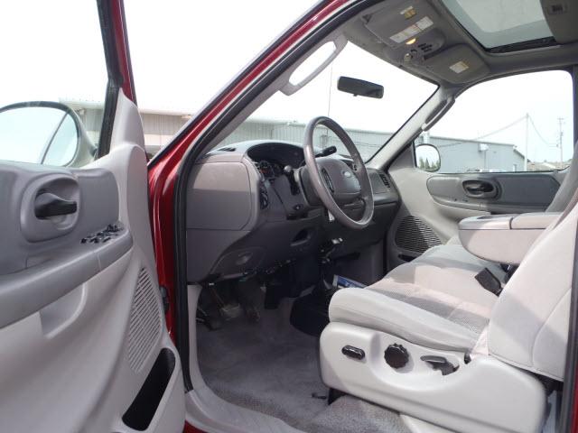 Ford F150 2003 photo 2