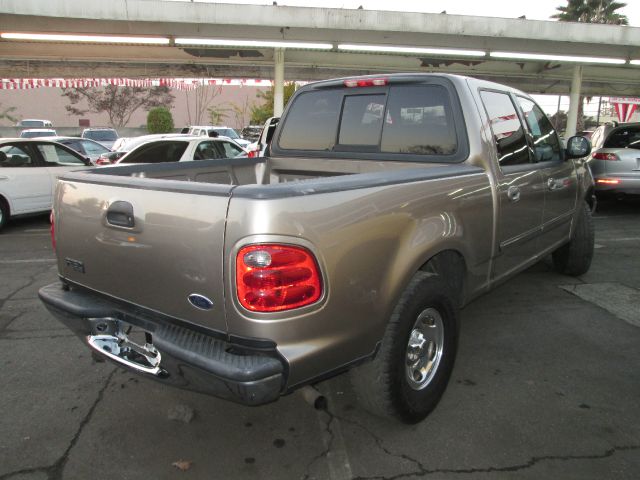 Ford F150 2003 photo 2