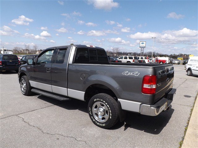 Ford F150 2004 photo 2