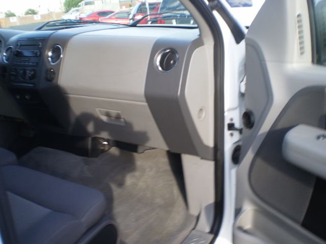 Ford F150 2004 photo 2