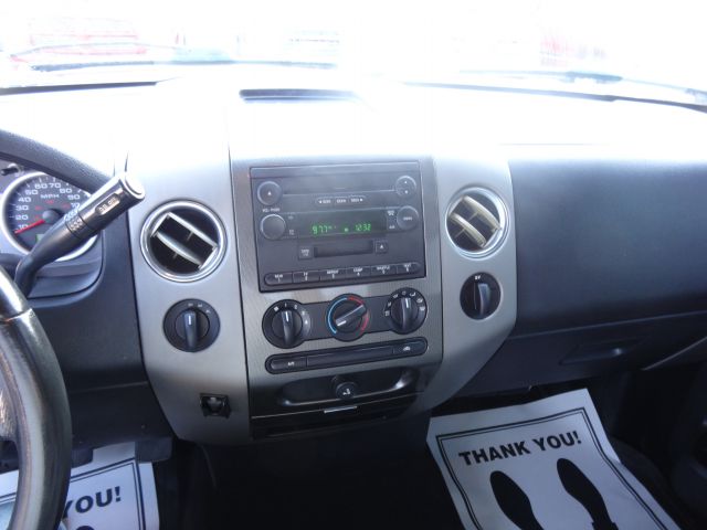 Ford F150 2004 photo 2