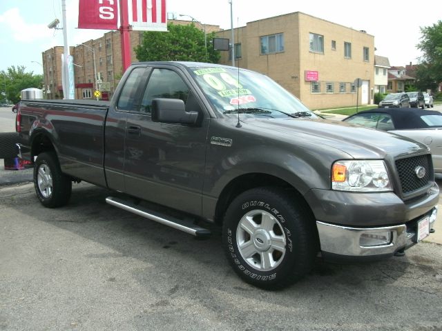 Ford F150 Crew Cab Short Box 2-wheel Drive SLE Pickup Truck