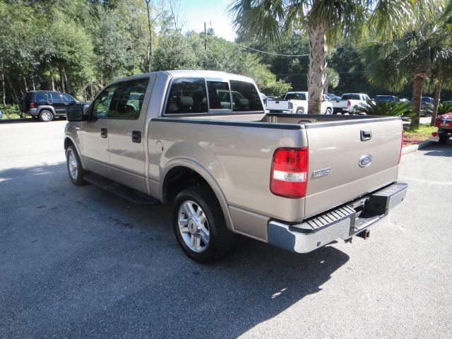 Ford F150 Club Cab 131 WB Pickup Truck