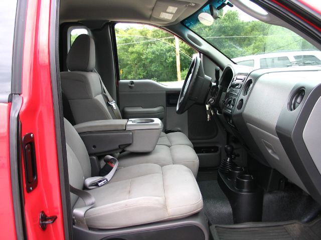 Ford F150 SL 4 Doors-4wdlow Miles Pickup Truck
