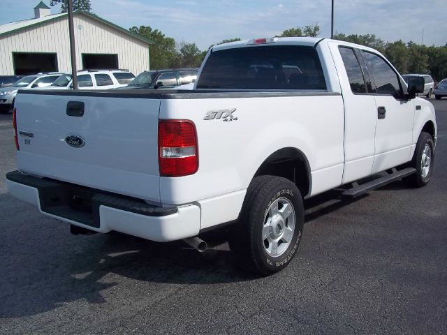 Ford F150 2004 photo 2