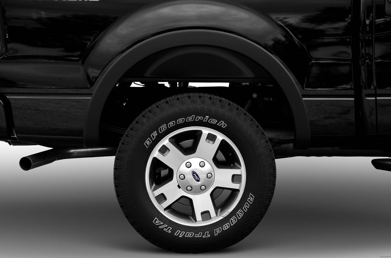 Ford F150 2004 photo 2