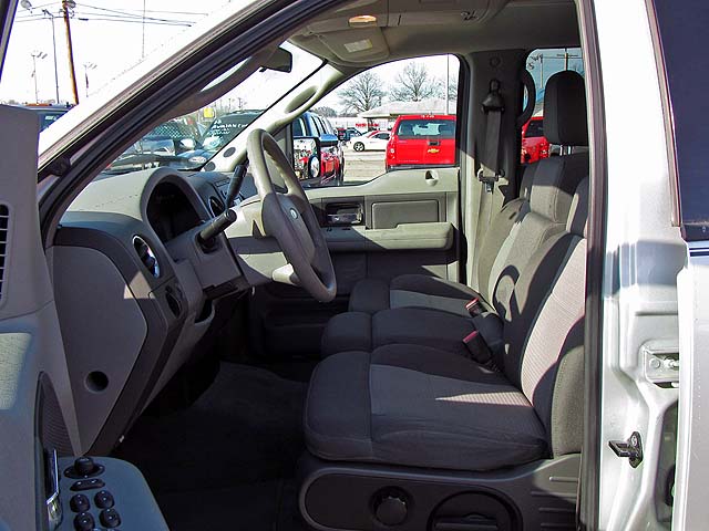 Ford F150 2004 photo 2