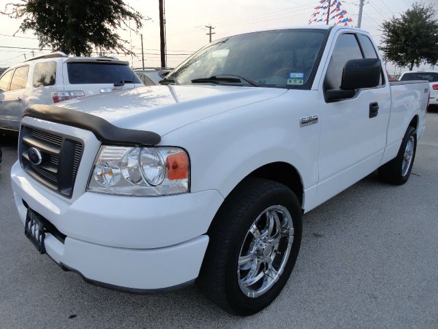 Ford F150 LX V6 Coupe Pickup Truck