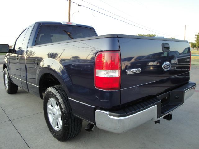 Ford F150 SL 4x4 Regular Cab Pickup Truck