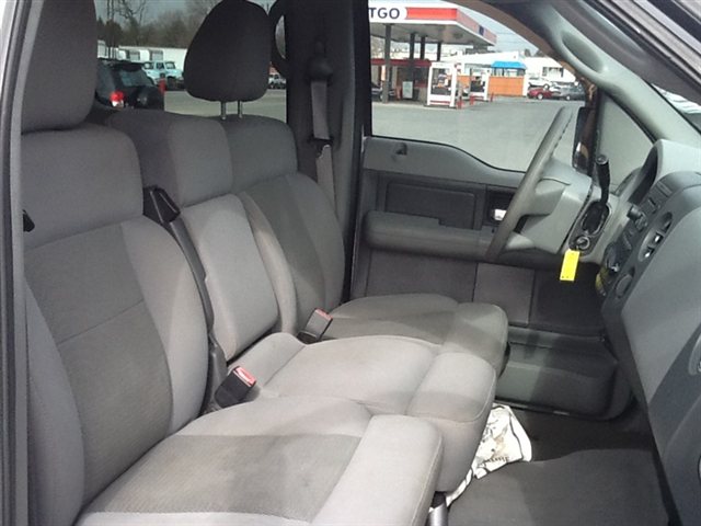 Ford F150 2004 photo 2