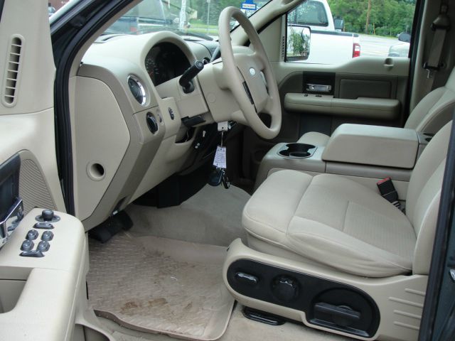 Ford F150 2004 photo 2
