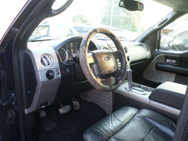 Ford F150 2004 photo 2