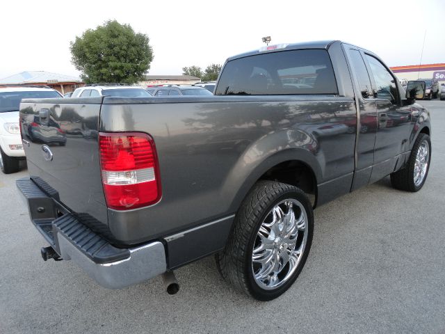 Ford F150 SLT Extra Cab Pickup Truck