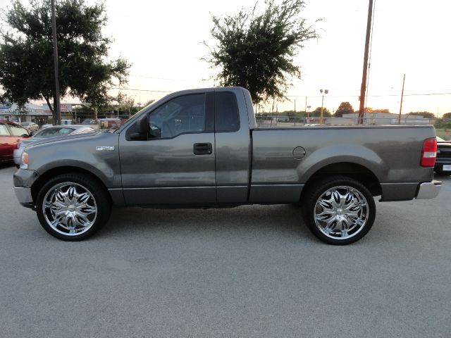 Ford F150 2004 photo 2