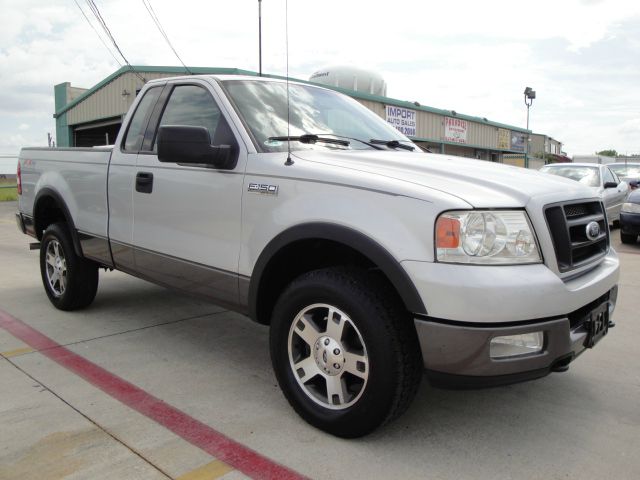 Ford F150 XL Supercab Short Bed 2WD Pickup Truck