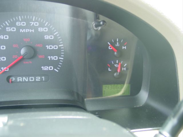 Ford F150 2004 photo 2