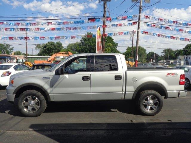 Ford F150 EXT CAB 4WD 143.5wb Pickup Truck