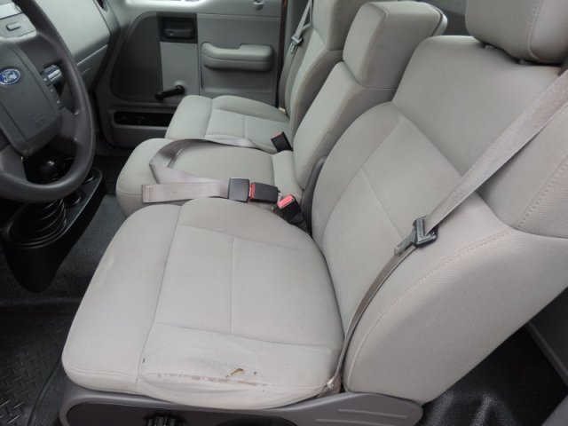 Ford F150 2004 photo 2