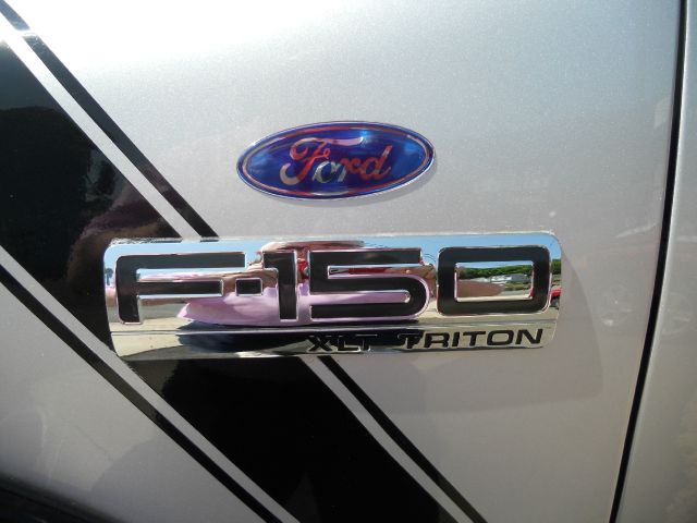 Ford F150 XLT Supercrew Short Bed 2WD Pickup Truck