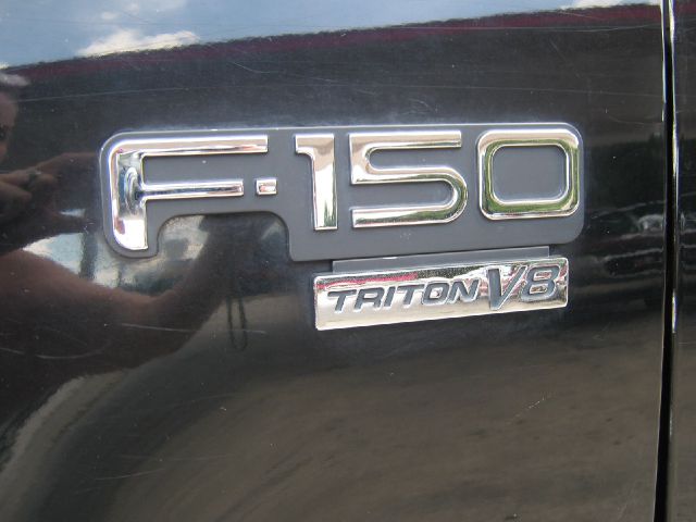 Ford F150 2004 photo 1