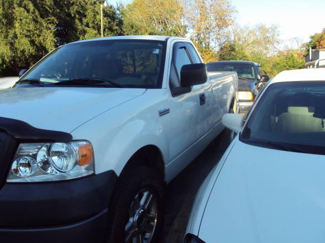 Ford F150 LX V6 Coupe Pickup