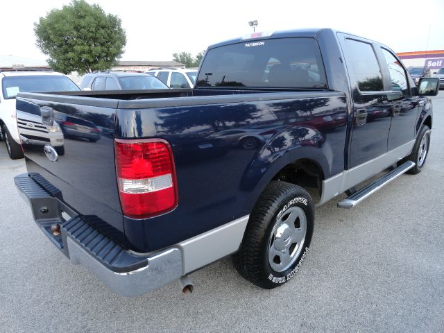 Ford F150 SL Short Bed 2WD Pickup Truck