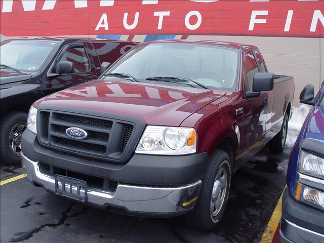 Ford F150 4WD XLT Pickup