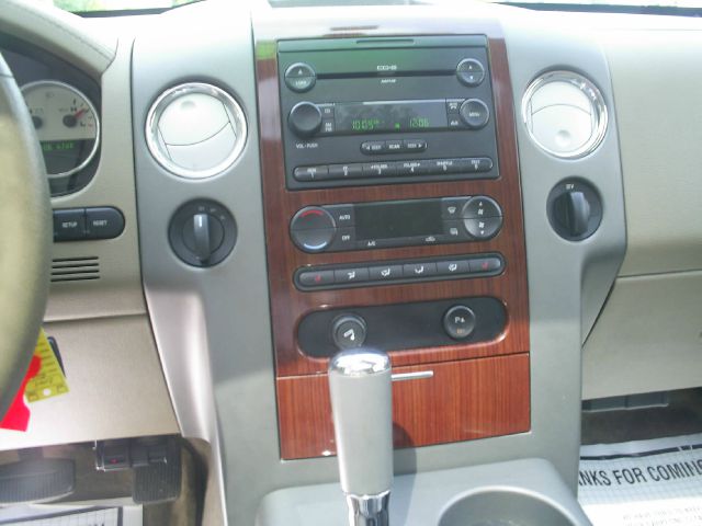 Ford F150 2005 photo 2