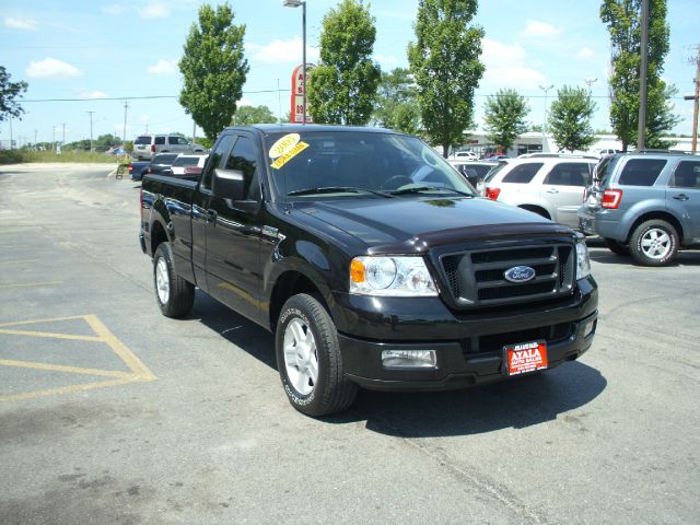 Ford F150 SL 4x4 Regular Cab Pickup Truck