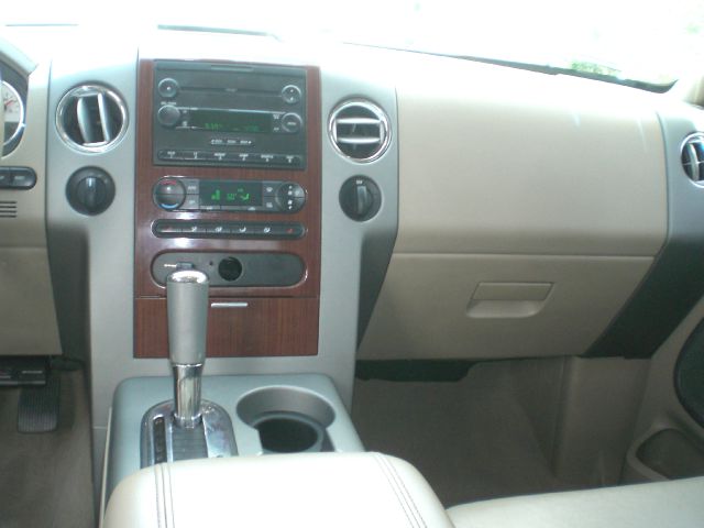 Ford F150 2005 photo 2