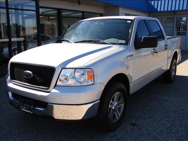 Ford F150 LT Z-71 Crew Cab 4x4 Pickup