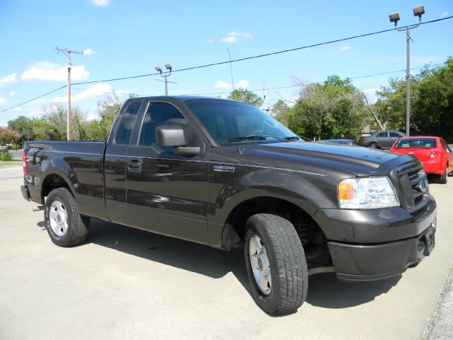 Ford F150 LX V6 Coupe Pickup Truck