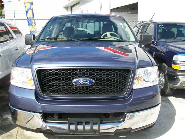 Ford F150 XLT Supercrew 4X4 Pickup