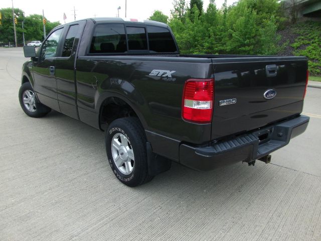 Ford F150 XLT Supercrew Short Bed 2WD Pickup Truck