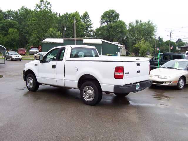 Ford F150 SLT Extra Cab Pickup Truck
