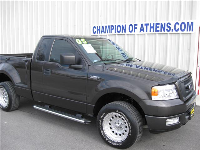 Ford F150 4WD XLT Pickup