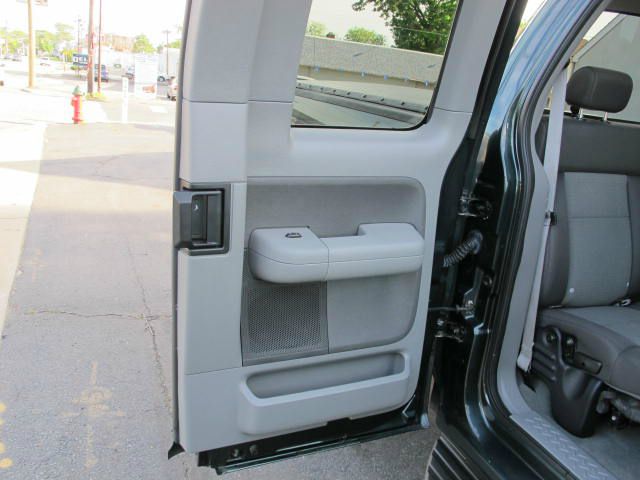 Ford F150 2005 photo 1