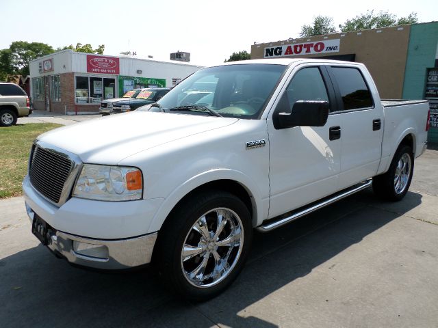 Ford F150 Club Cab 131 WB Pickup Truck