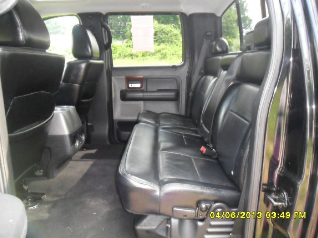 Ford F150 XLT Supercrew Short Bed 2WD Pickup Truck