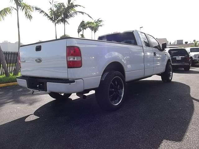 Ford F150 2005 photo 2