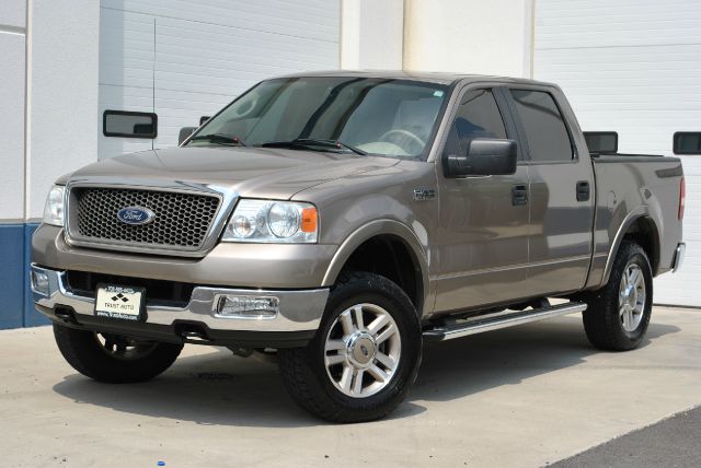 Ford F150 XLT Supercrew Short Bed 2WD Pickup Truck