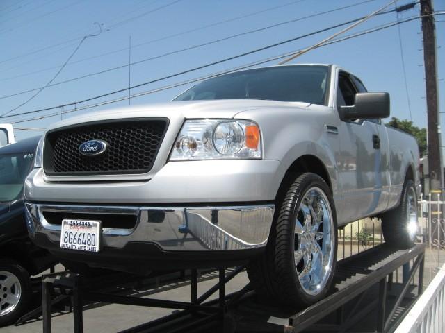 Ford F150 2006 photo 2