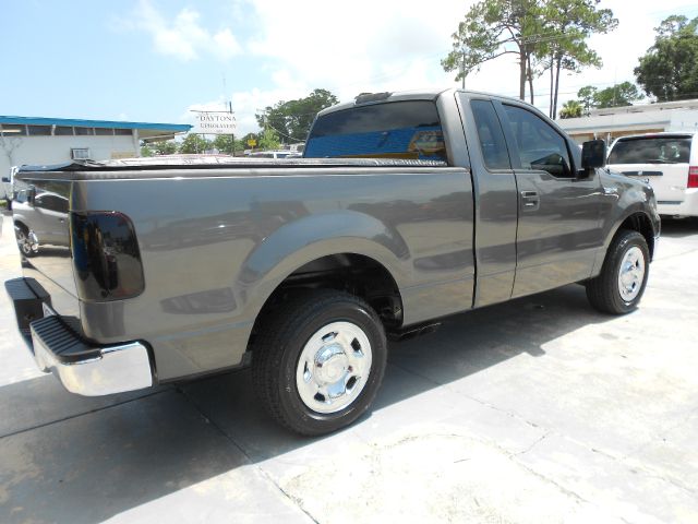 Ford F150 LX V6 Coupe Pickup Truck