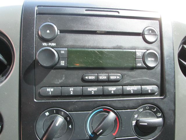 Ford F150 LX V6 Coupe Pickup Truck