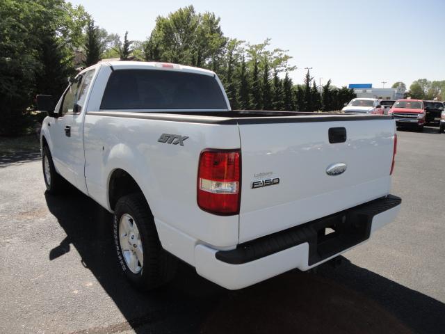 Ford F150 2006 photo 2