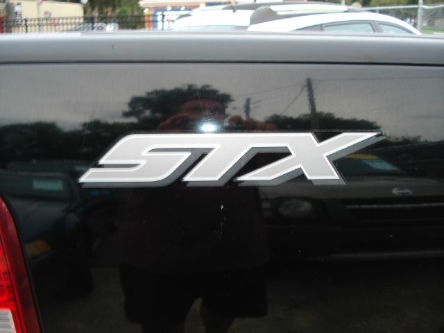 Ford F150 LX V6 Coupe Pickup Truck