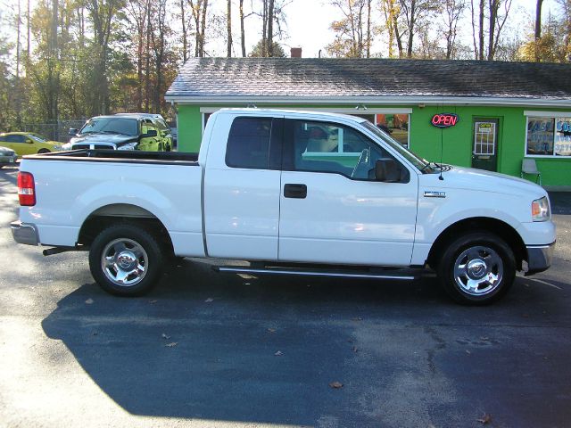 Ford F150 XLT Supercrew Short Bed 2WD Pickup Truck