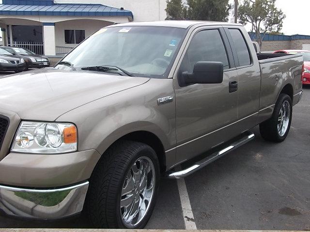Ford F150 2006 photo 2