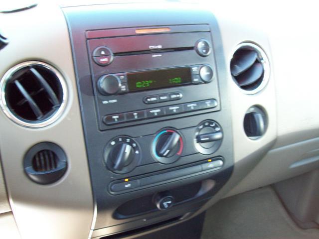 Ford F150 2006 photo 2