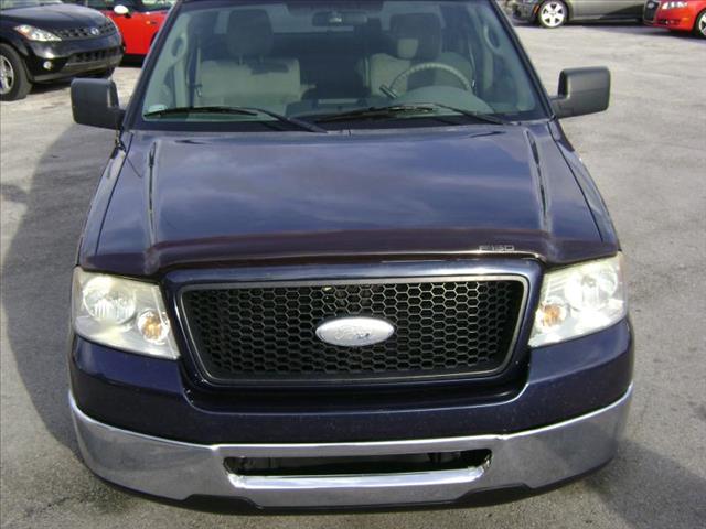 Ford F150 LT Z-71 Crew Cab 4x4 Pickup Truck